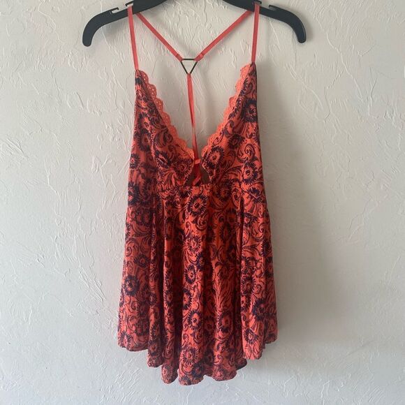 Free people coral tone orange and black geometric tank top spaghetti strap - Picture 2 of 8
